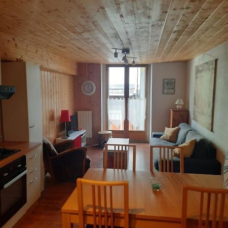 Le Cocon Lägenhet Bagnères-de-Luchon Exteriör bild